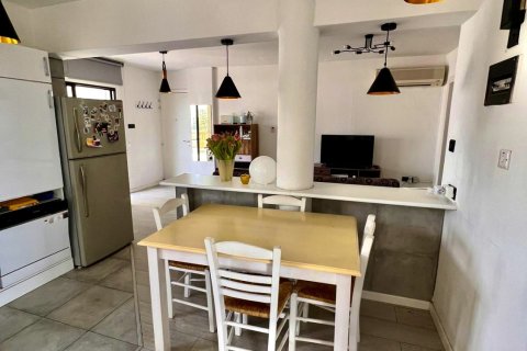 Квартира с 3 спальнями в Ларнака,  № 50951 3