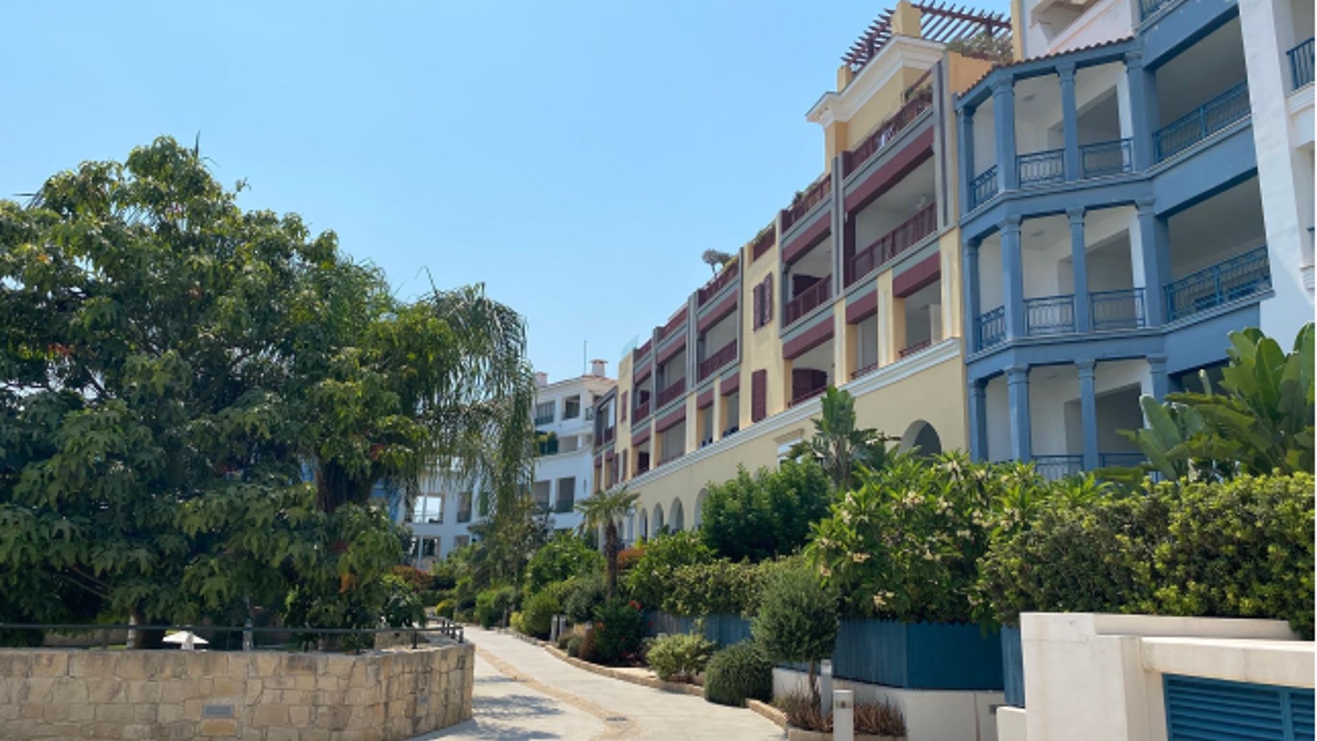 2 bedrooms Apartment in Limassol, Cyprus No. 28639