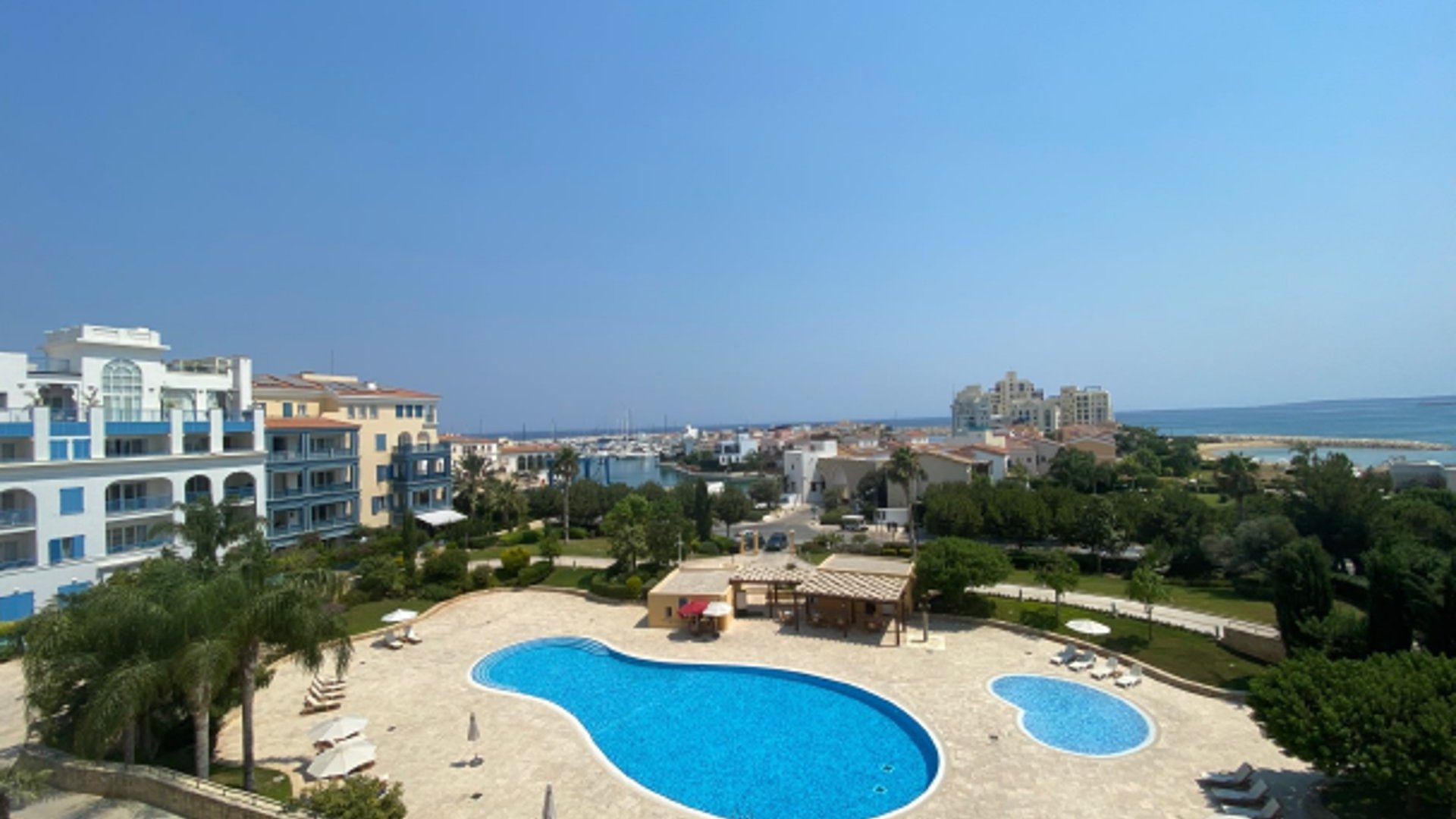 2 bedrooms Apartment in Limassol, Cyprus No. 28639
