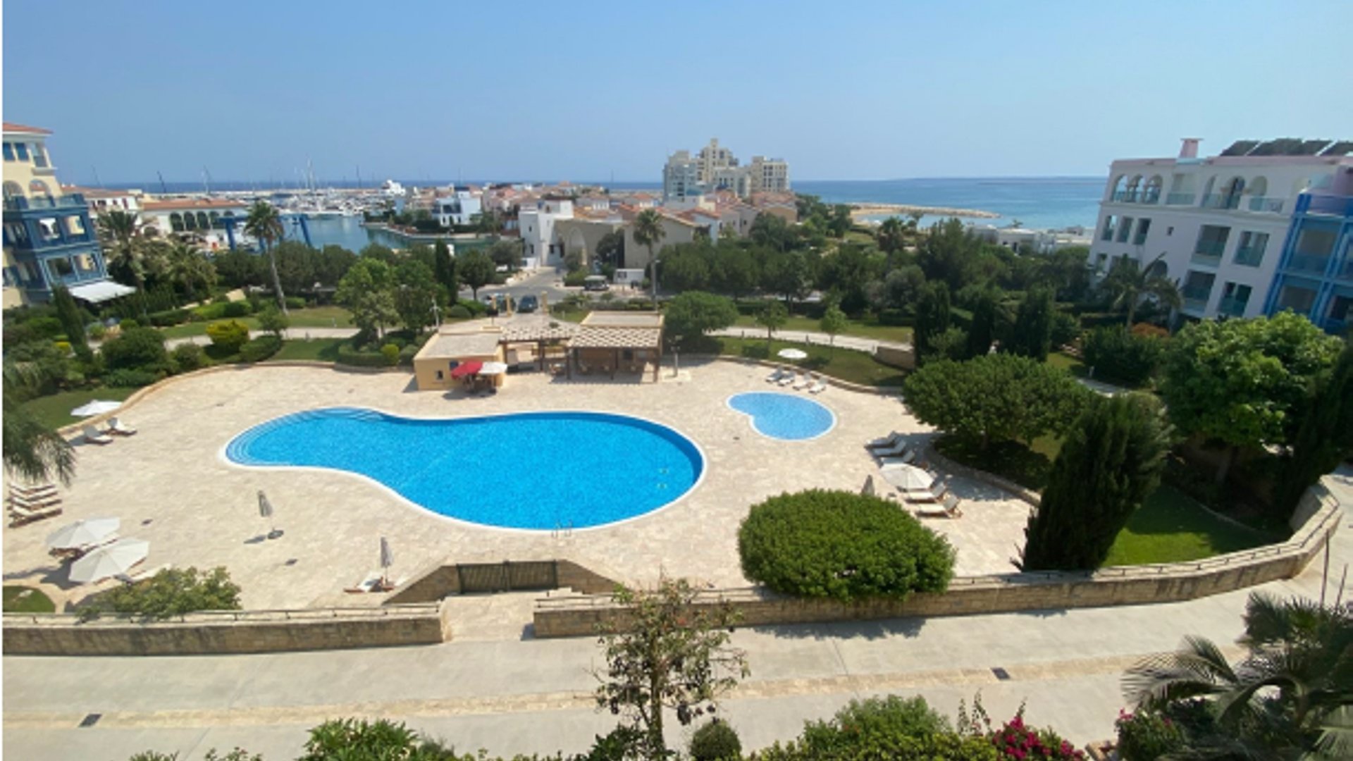2 bedrooms Apartment in Limassol, Cyprus No. 28639