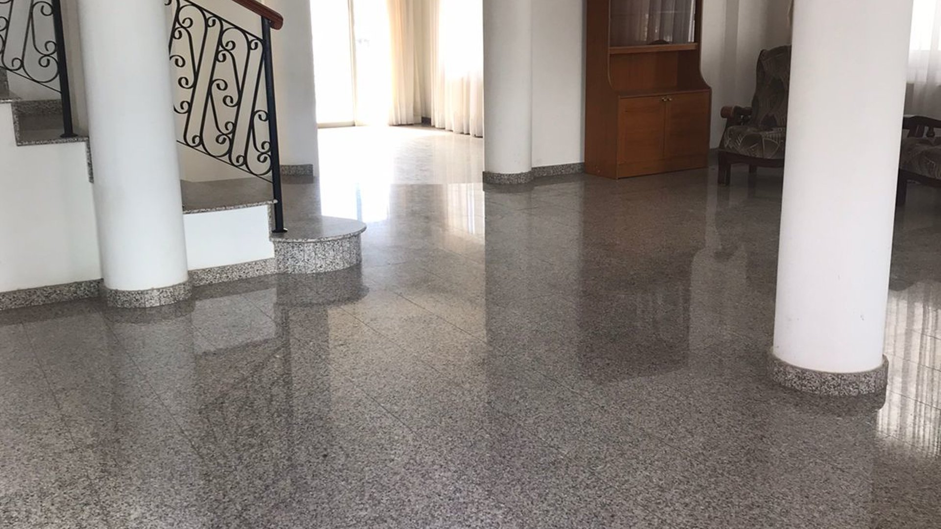 4 bedrooms Villa in Limassol, Cyprus No. 28642