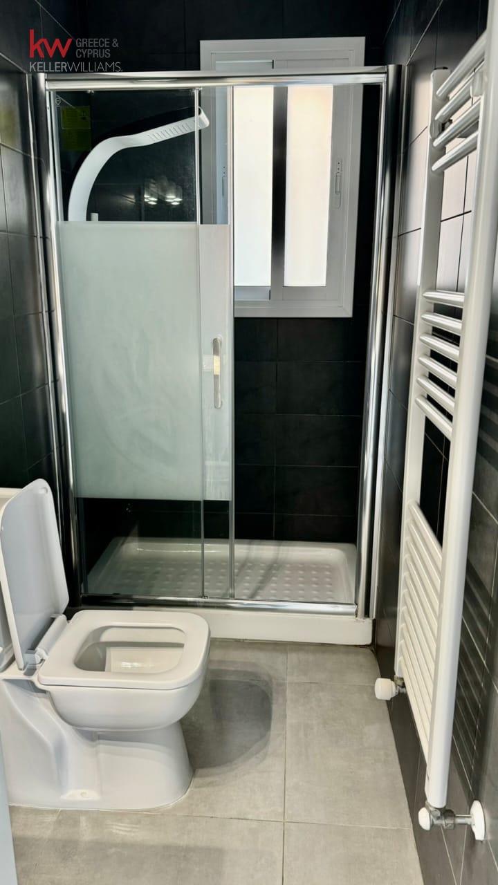 Квартира с 2 спальнями в Пафос, Кипр № 40105