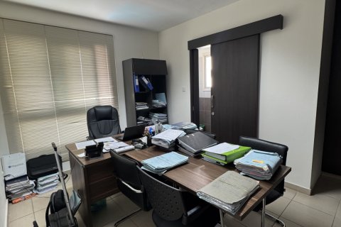 116m2 Bureau à Larnaca, Larnaka,  No. 40103 11