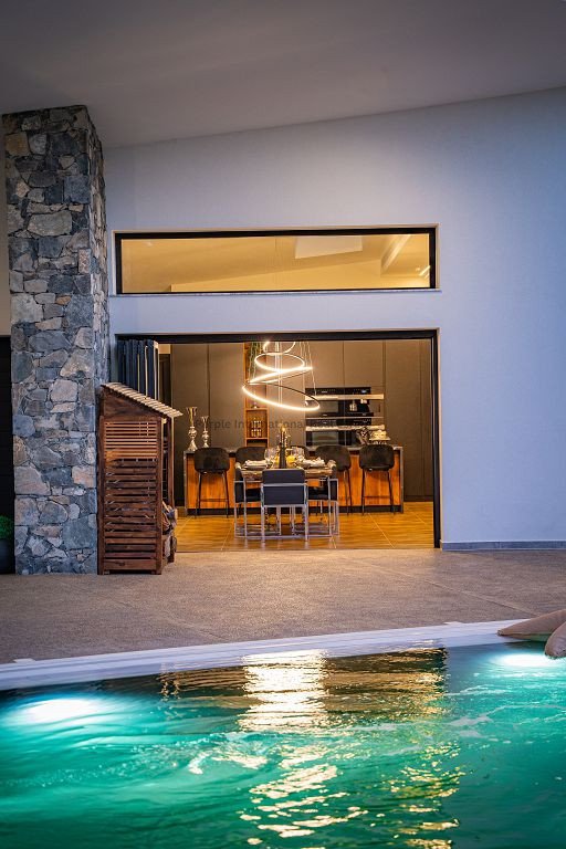 6 chambres Bungalow à Louvaras, Limassol, Chypre No. 39028