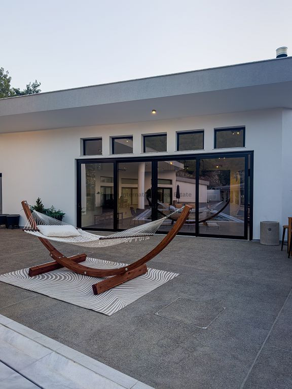 6 chambres Bungalow à Louvaras, Limassol, Chypre No. 39028