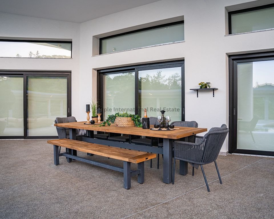 6 chambres Bungalow à Louvaras, Limassol, Chypre No. 39028