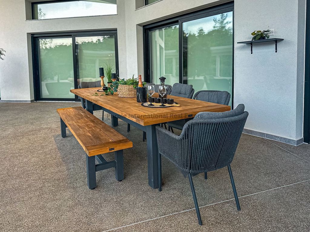 6 chambres Bungalow à Louvaras, Limassol, Chypre No. 39028
