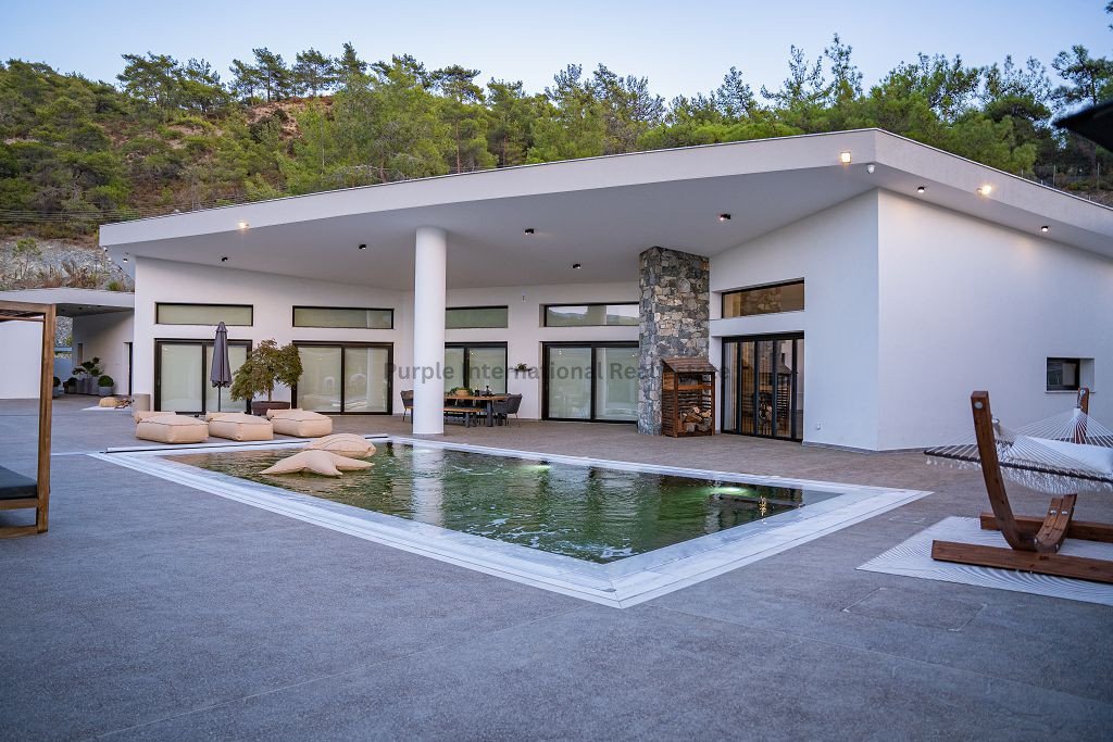 6 chambres Bungalow à Louvaras, Limassol, Chypre No. 39028