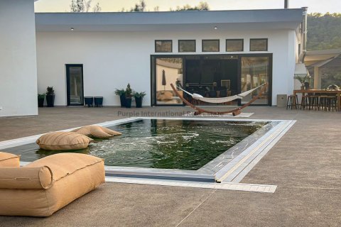 6 bedrooms Bungalow in Louvaras, Limassol,  No. 39028 21