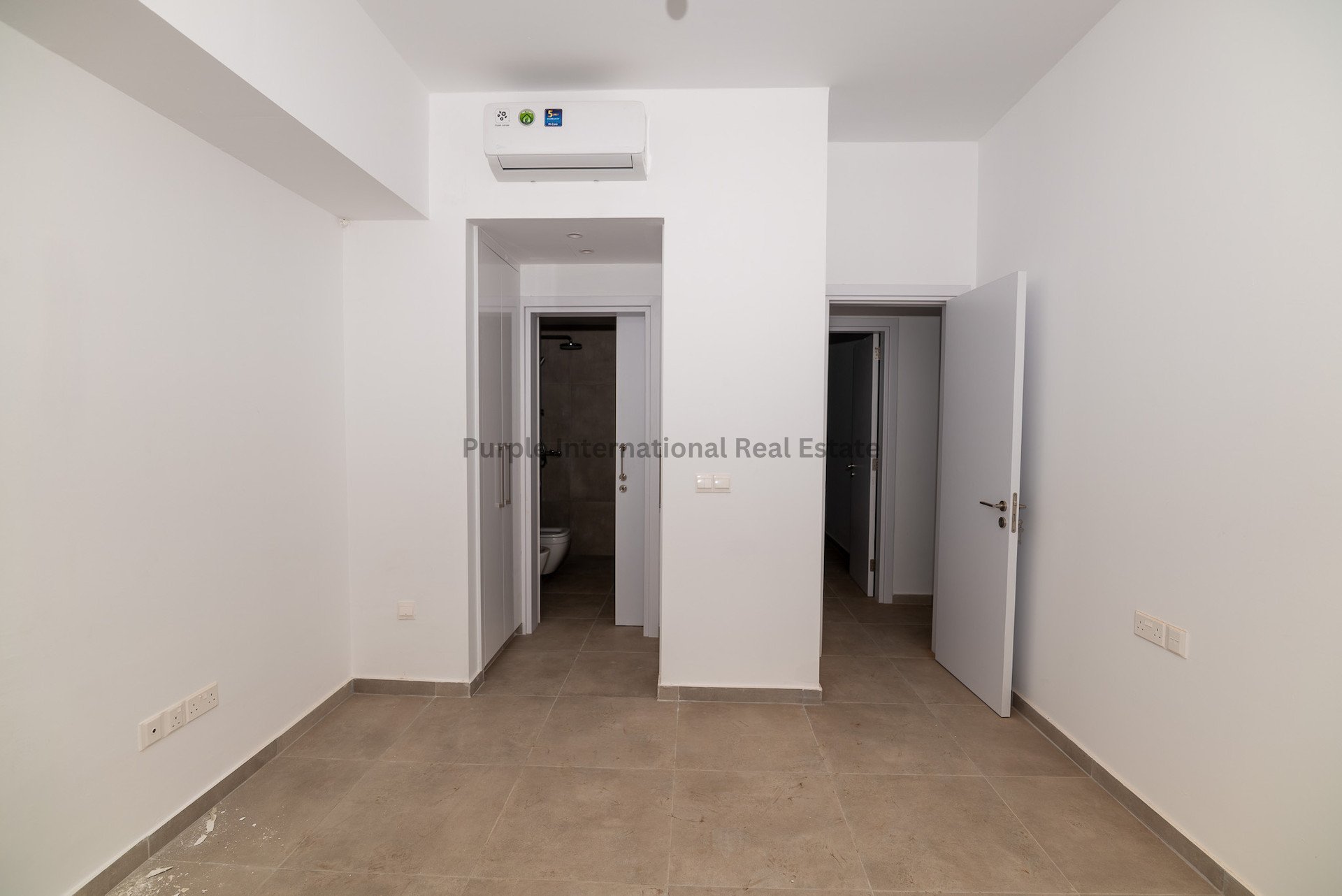 6 bedrooms Villa in Protaras, Ammochostos, Cyprus No. 39029