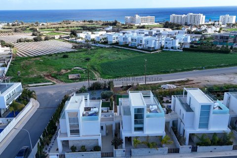 6 bedrooms Villa in Protaras, Ammochostos, No. 39029