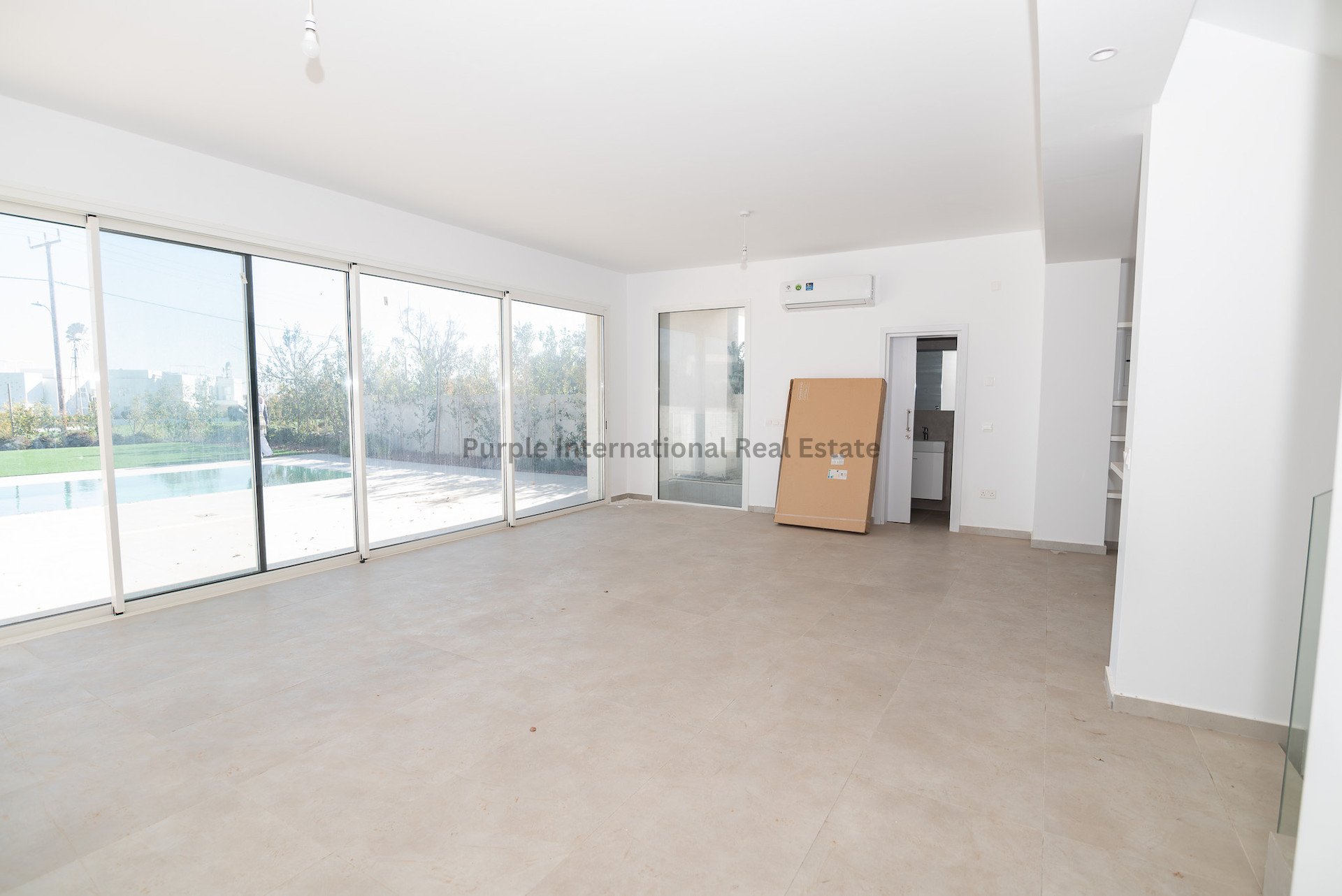 6 bedrooms Villa in Protaras, Ammochostos, Cyprus No. 39029