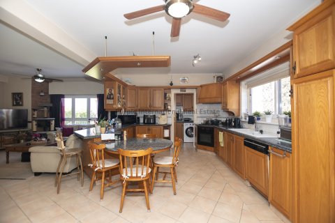 Вилла с 4 спальнями в Кити, Ларнака,  № 39026 10