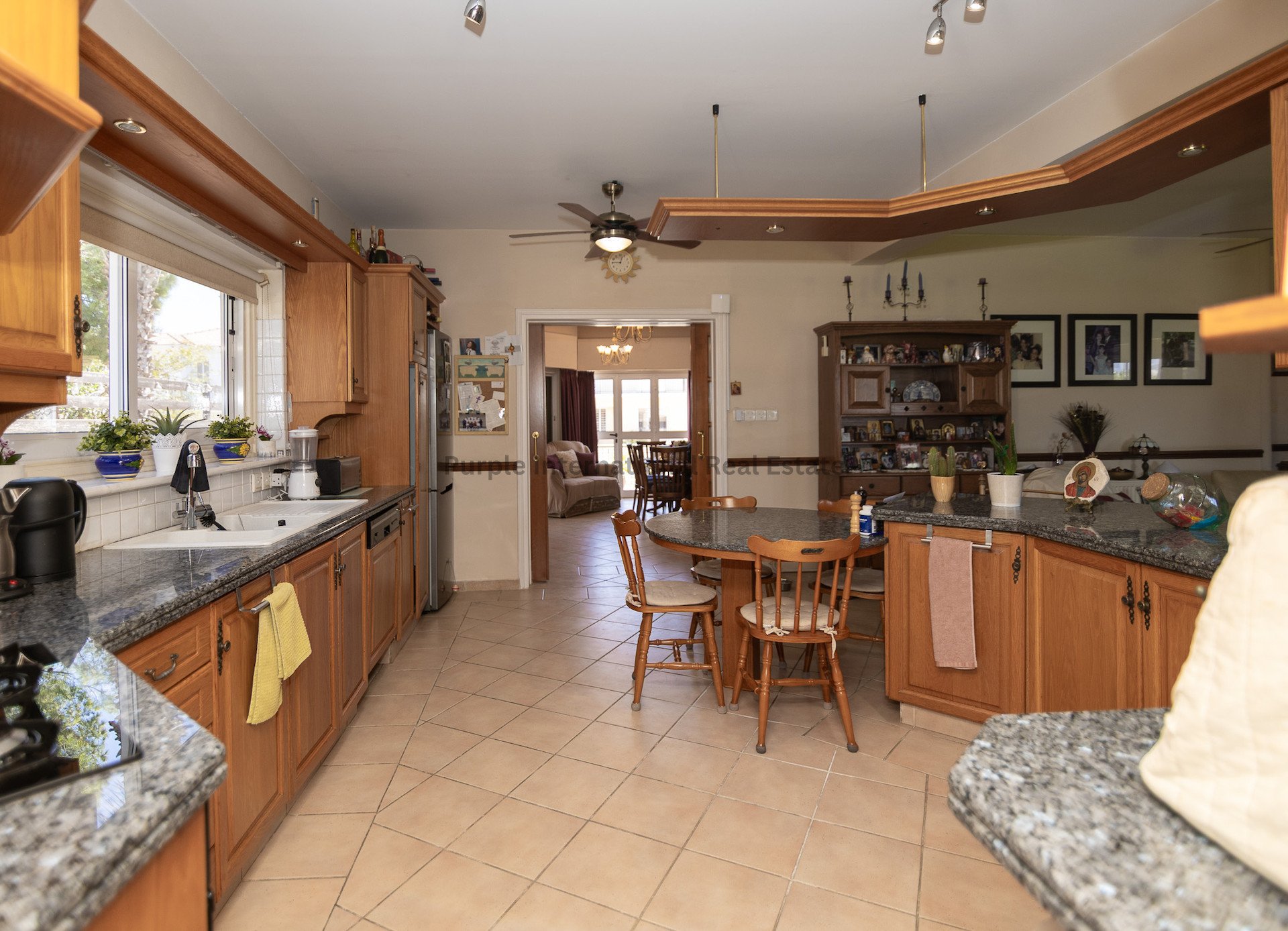 4 chambres Villa à Kiti, Larnaka, Chypre No. 39026