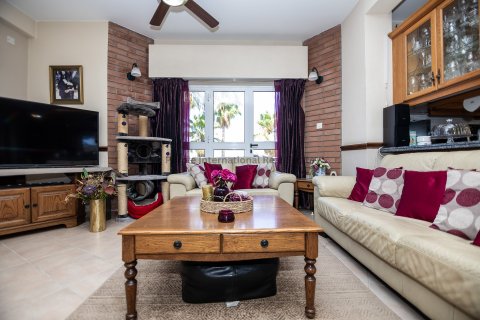 Вилла с 4 спальнями в Кити, Ларнака,  № 39026 14