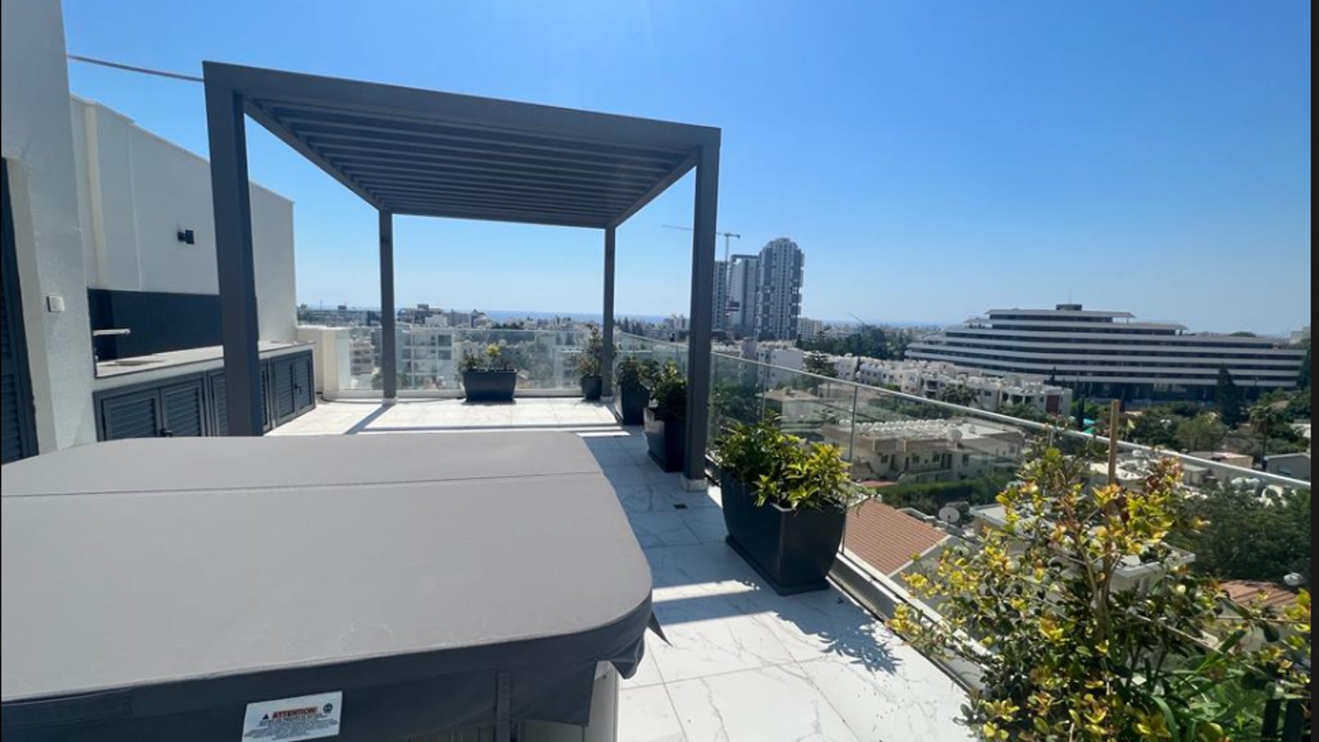 2 bedrooms Penthouse in Potamos tis Germasogeias, Germasogeia, Limassol, Cyprus No. 26077