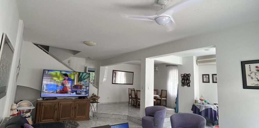 4 chambres Maison de Ville à Strovolos, Nicosia,  No. 39772