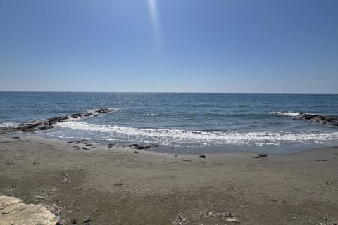 3 bedrooms Townhouse in Pervolia, Larnaka, No. 39773 2