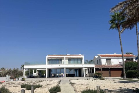 3 bedrooms Townhouse in Pervolia, Larnaka, No. 39773 8