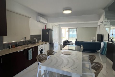 3 bedrooms Townhouse in Pervolia, Larnaka, No. 39773 7