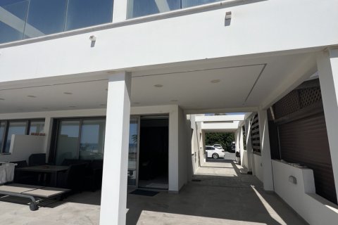 3 bedrooms Townhouse in Pervolia, Larnaka, No. 39773 13