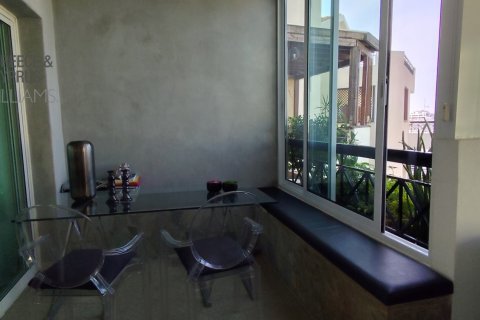 3 bedrooms Apartment in Nicosia, No. 39999 12