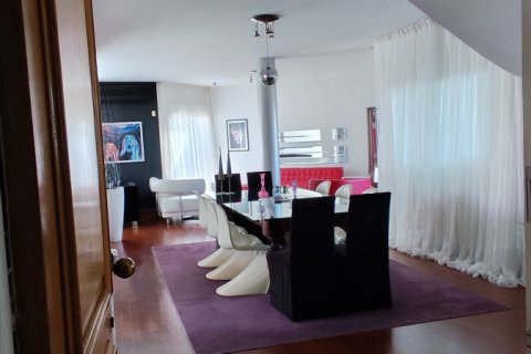 3 bedrooms Apartment in Nicosia, No. 39999 28