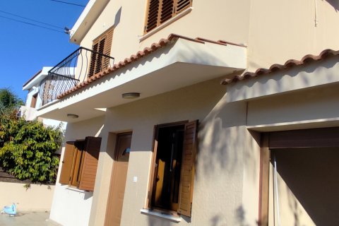 4 bedrooms Townhouse in Lakatamia, Nicosia,  No. 39771 2