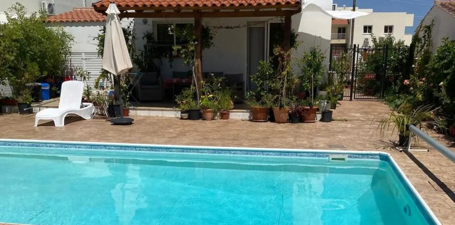 4 bedrooms Villa in Oroklini, Larnaka,  No. 40239