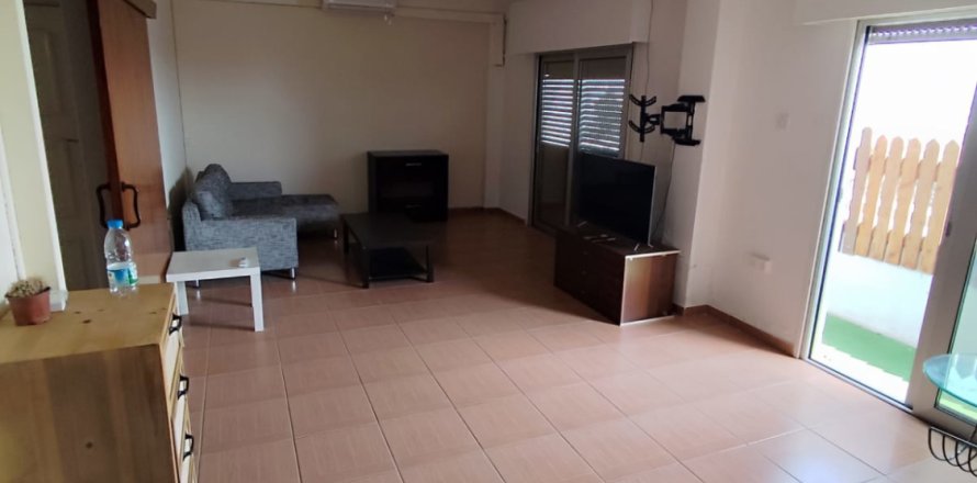 3 bedrooms Apartment in Larnaca, Larnaka,  No. 40235