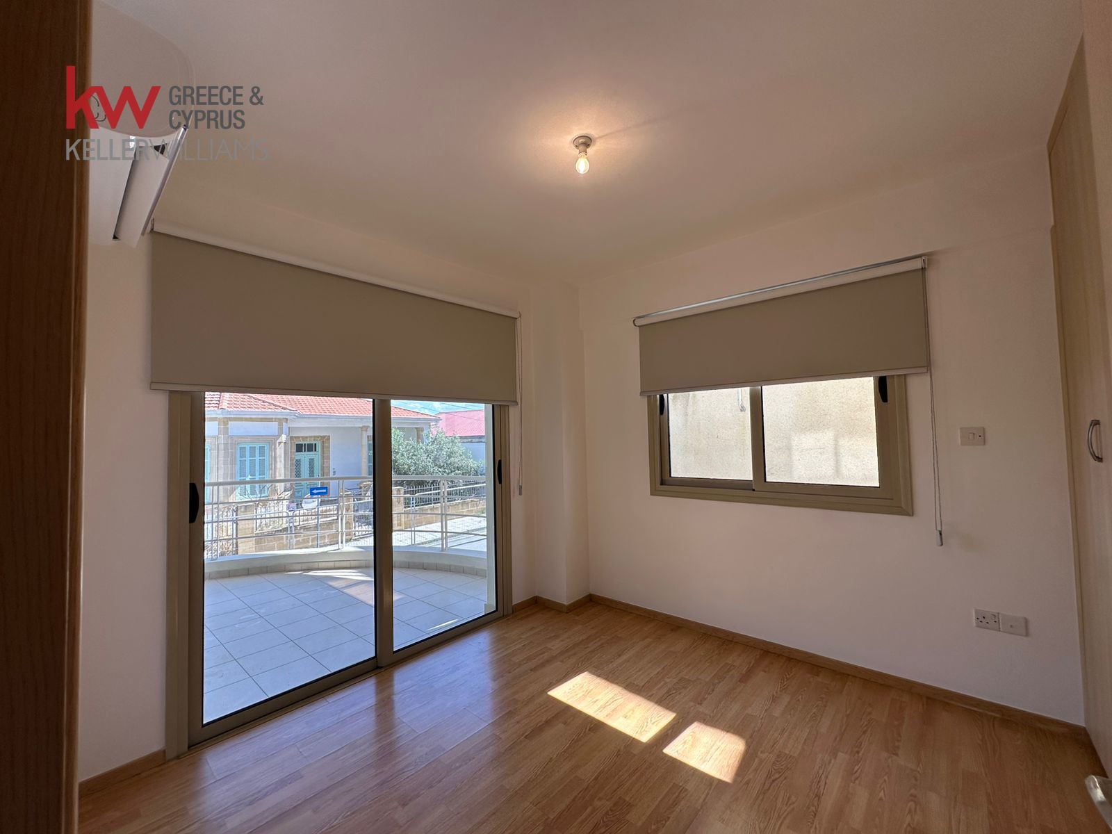 2 bedrooms Apartment in Larnaca, Larnaka, Cyprus No. 52150