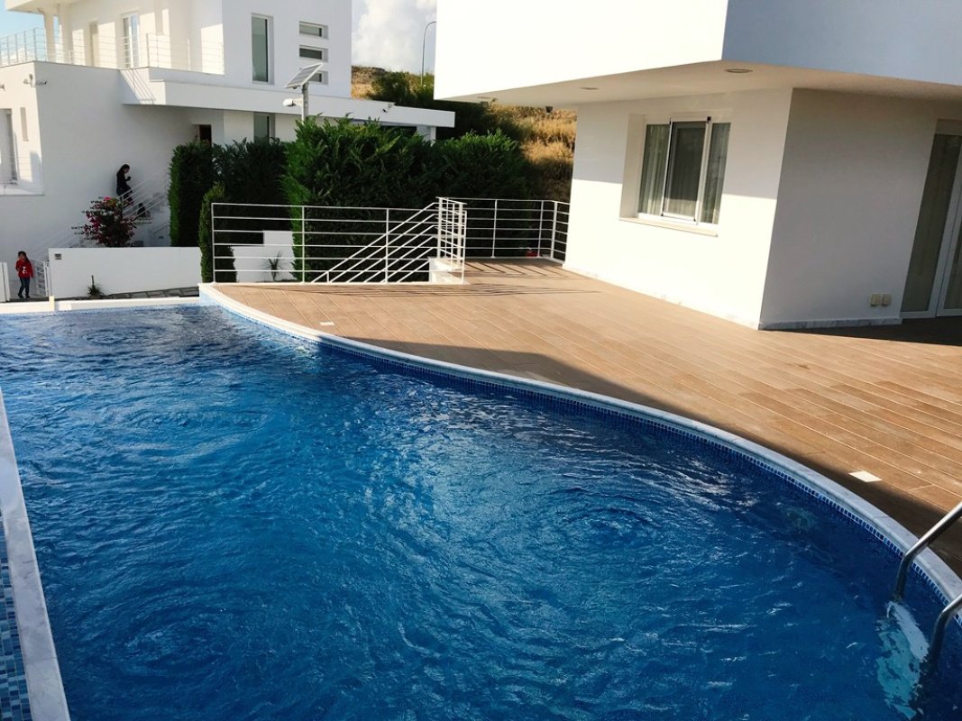 5 rooms Villa in Limassol, Cyprus No. 38509