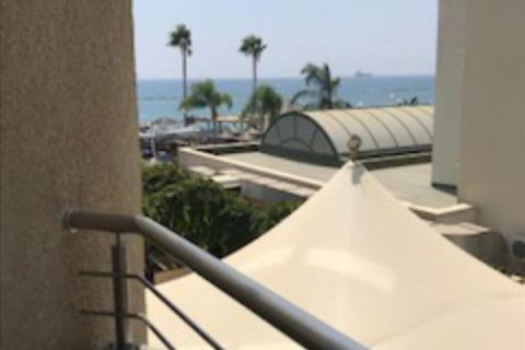 1 bedroom Apartment in Limassol,  No. 38514 8