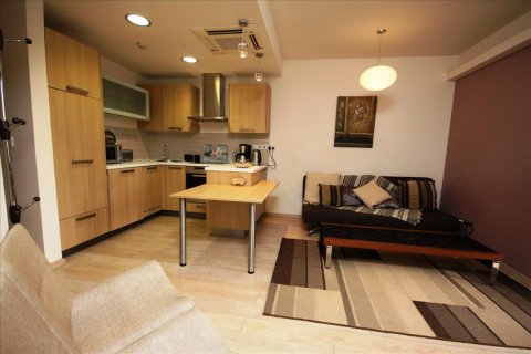 2 bedrooms Apartment in Limassol,  No. 38515 4