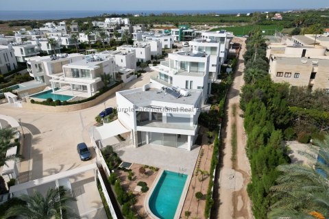 4 bedrooms Villa in Coral Bay, Pegeia, Paphos, Cyprus No. 37611 22