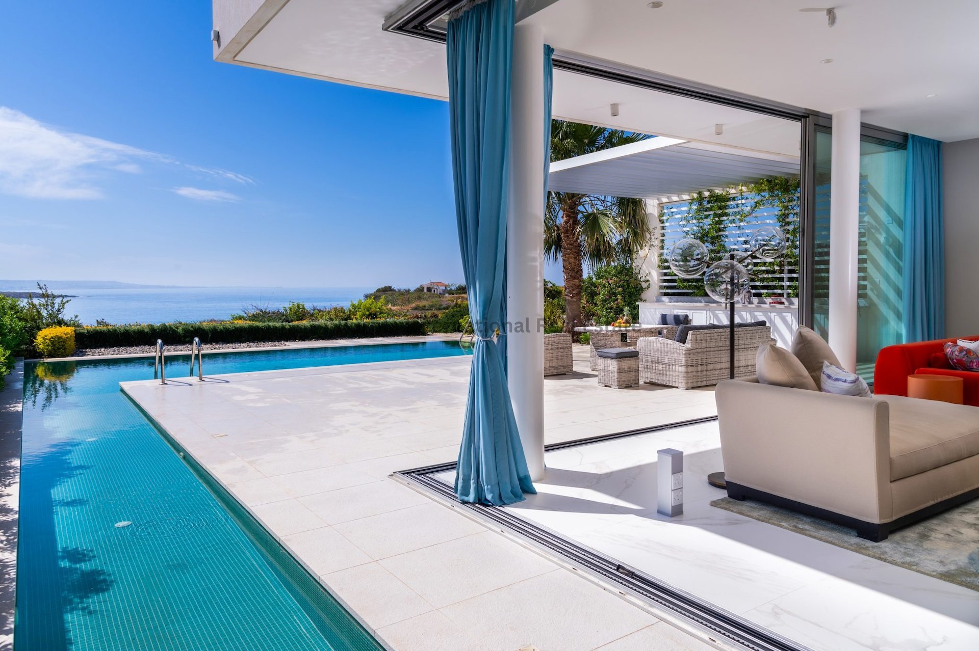 3 chambres Villa à Coral Bay, Pegeia, Paphos, Chypre No. 37612