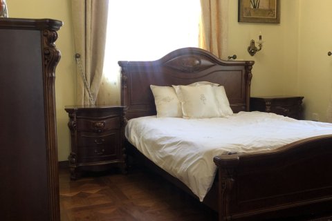 4 bedrooms Villa in Limassol,  No. 44806 8