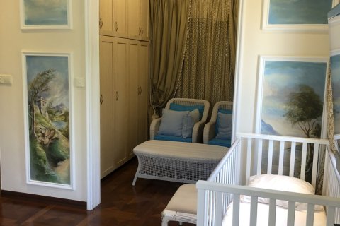 4 bedrooms Villa in Limassol,  No. 44806 11