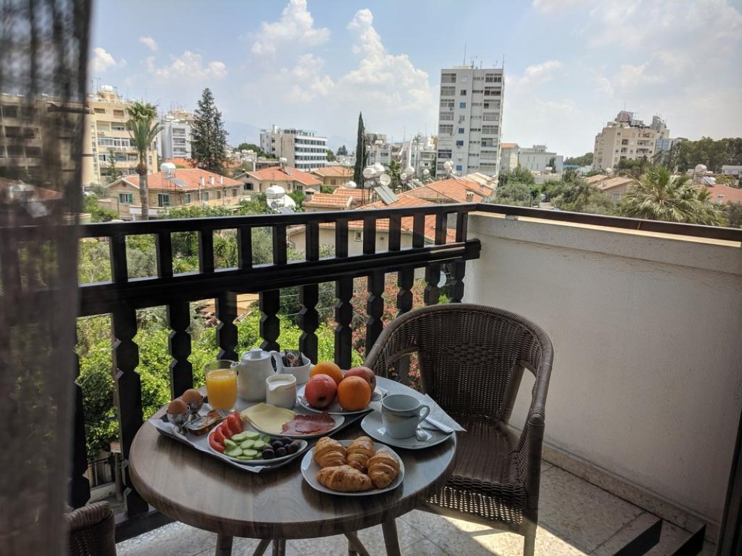 1500m2 Propiedades en Nicosia, Chipre No. 38383