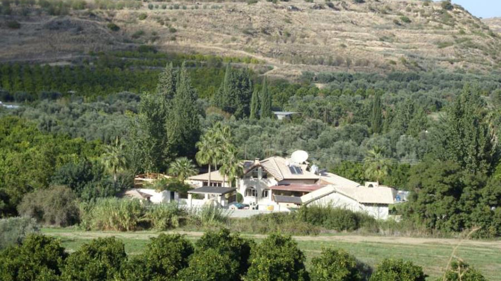 5 bedrooms Villa in Goudi, Paphos, Cyprus No. 25465