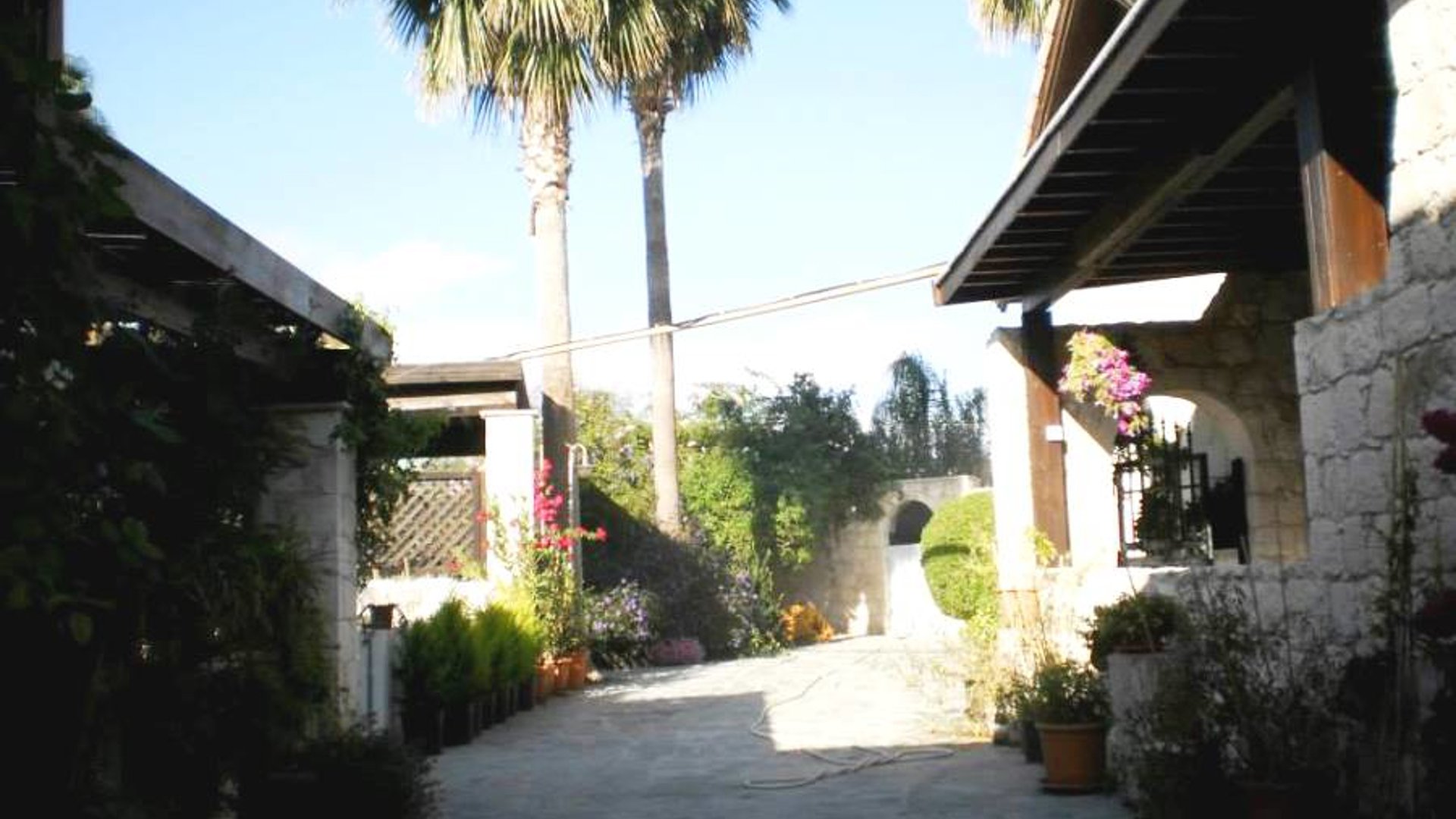 5 bedrooms Villa in Goudi, Paphos, Cyprus No. 25465