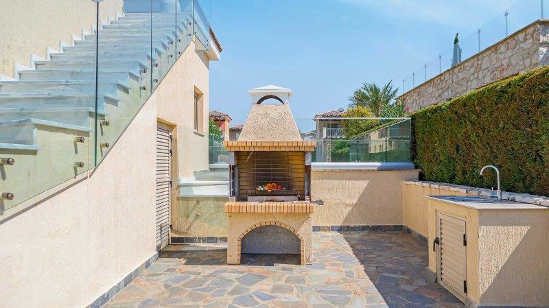 4 bedrooms Villa in Argaka, Paphos, Cyprus No. 25469