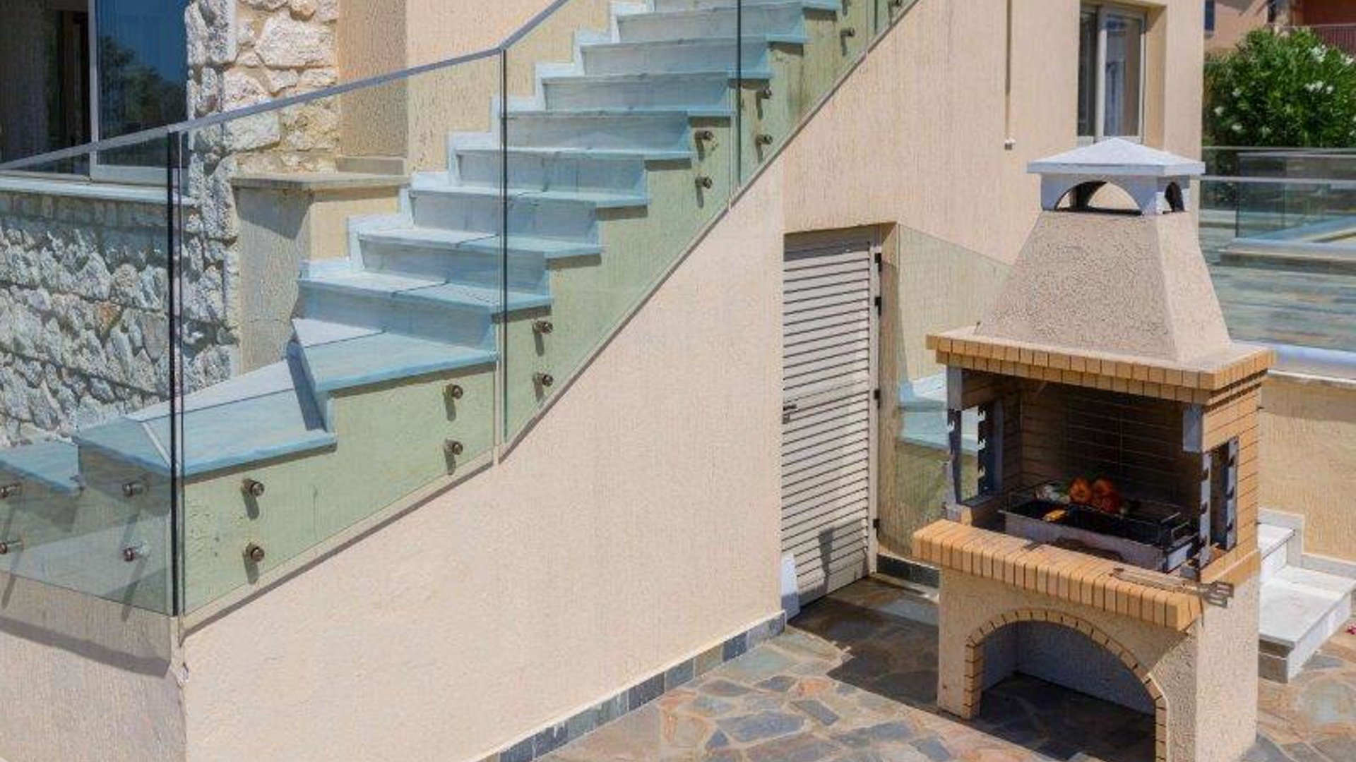 4 bedrooms Villa in Argaka, Paphos, Cyprus No. 25469
