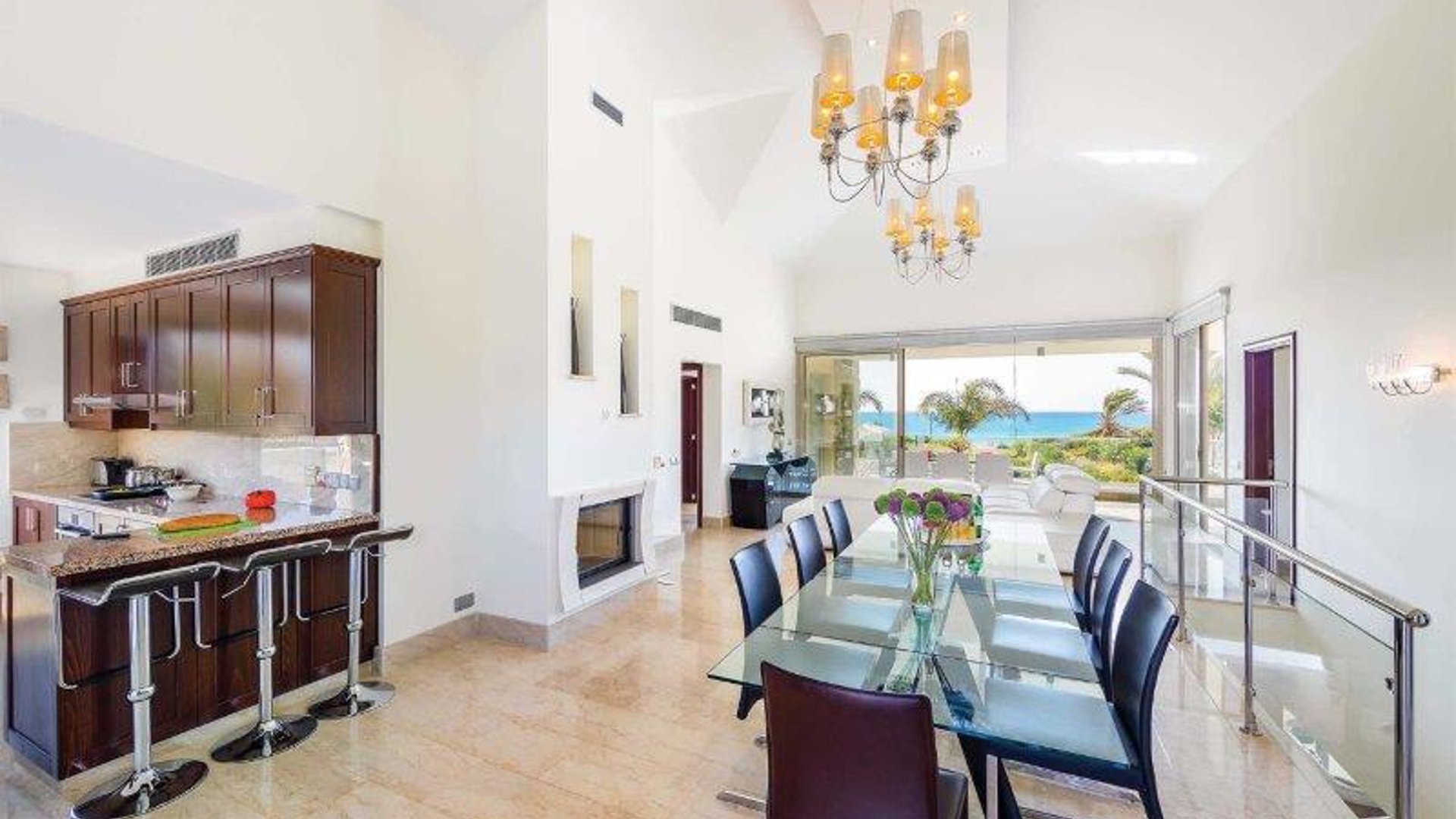 4 bedrooms Villa in Argaka, Paphos, Cyprus No. 25469