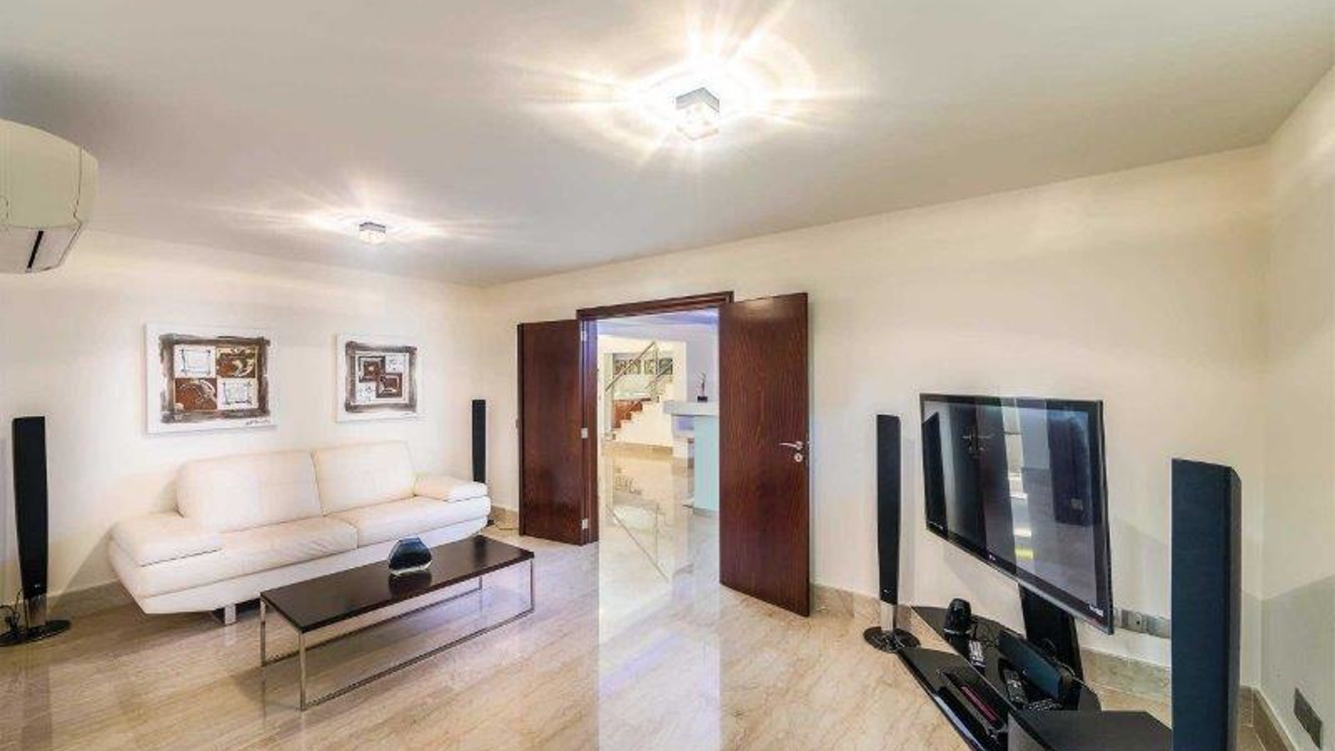 4 bedrooms Villa in Argaka, Paphos, Cyprus No. 25469