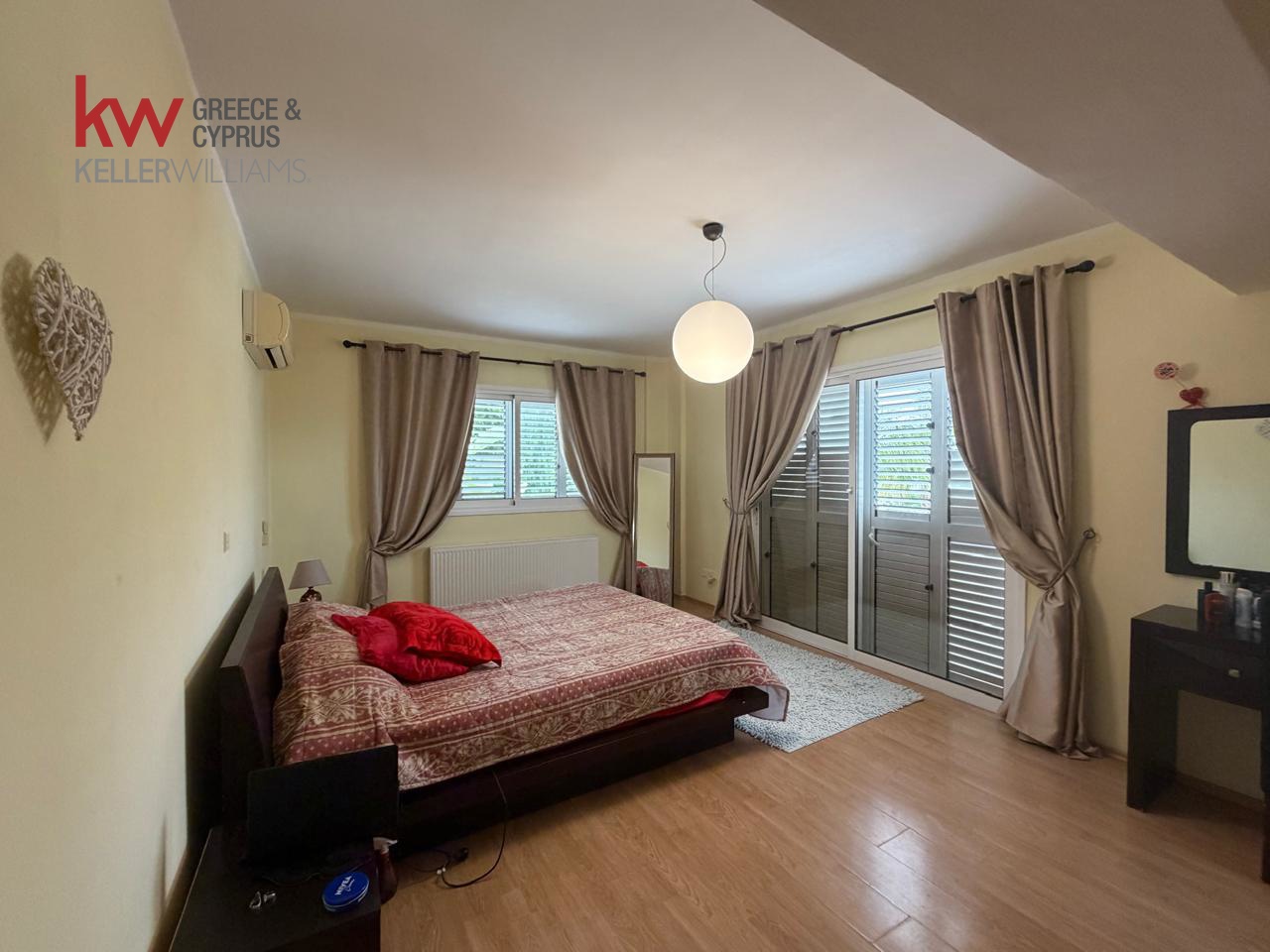 4 chambres Villa à Pyla, Larnaka, Chypre No. 39542