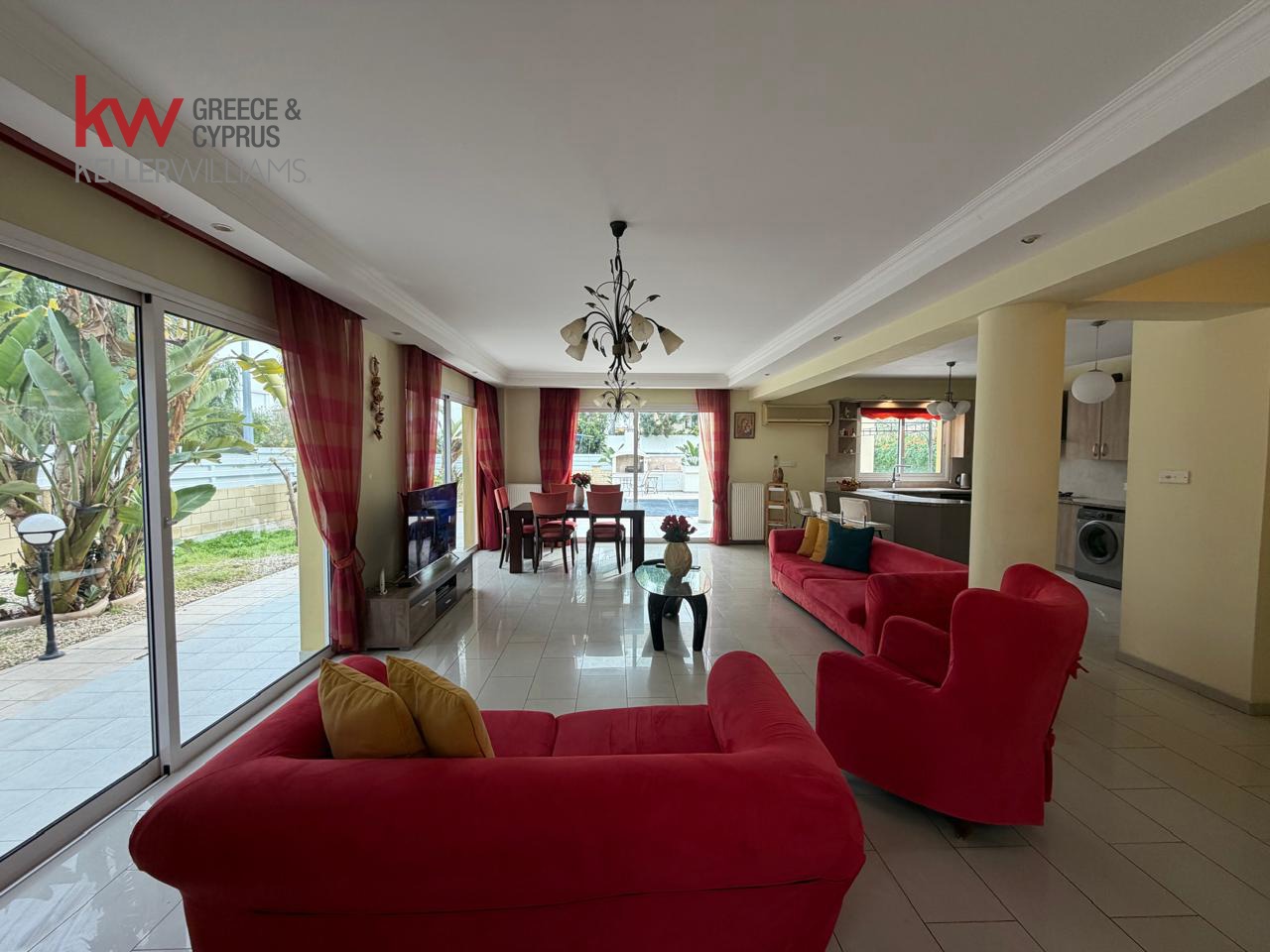 4 chambres Villa à Pyla, Larnaka, Chypre No. 39542