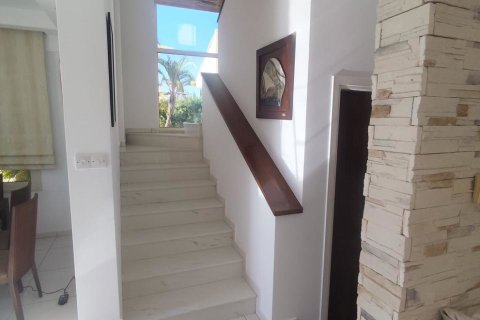 4 bedrooms Villa in Pervolia, Larnaka,  No. 39544 14