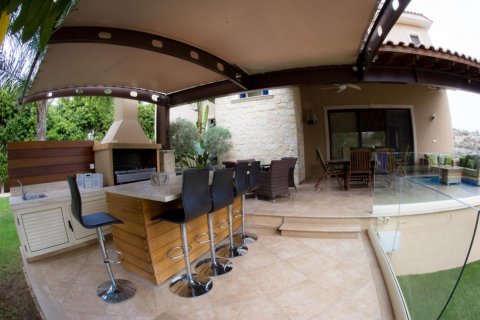 Вилла с 5 спальнями в Лимассол, Лимасол,  № 38548 12