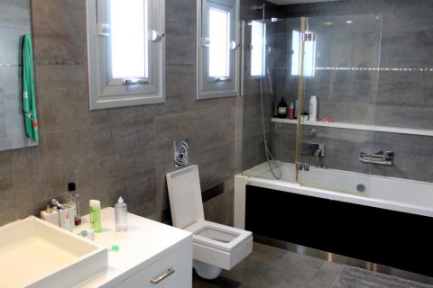 Вилла с 5 спальнями в Лимассол, Лимасол,  № 38546 12